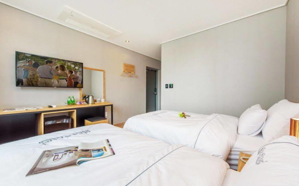 Sea Star Hostel يوسو المظهر الخارجي الصورة