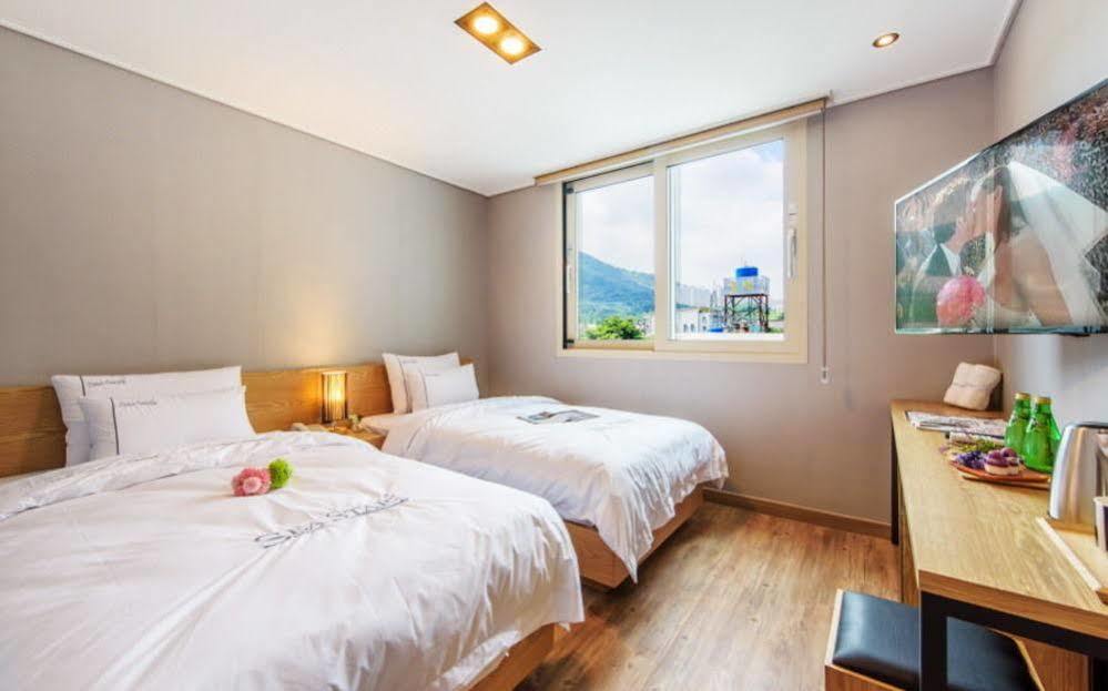 Sea Star Hostel يوسو المظهر الخارجي الصورة